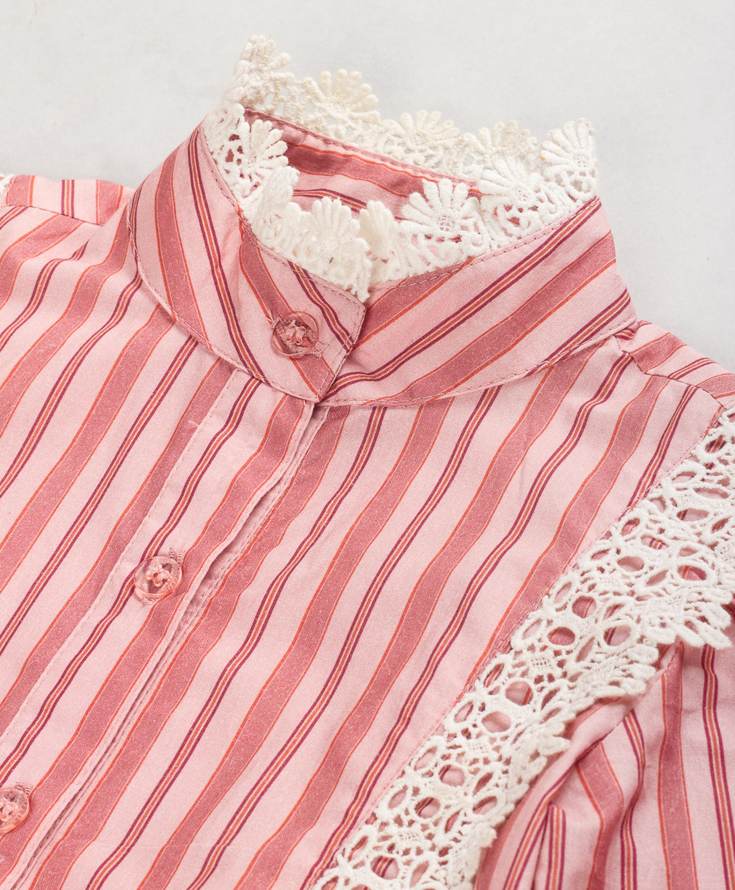 STRIPE PRINT SHIRT WITH CONTRAST LACE TRIM DETAILS