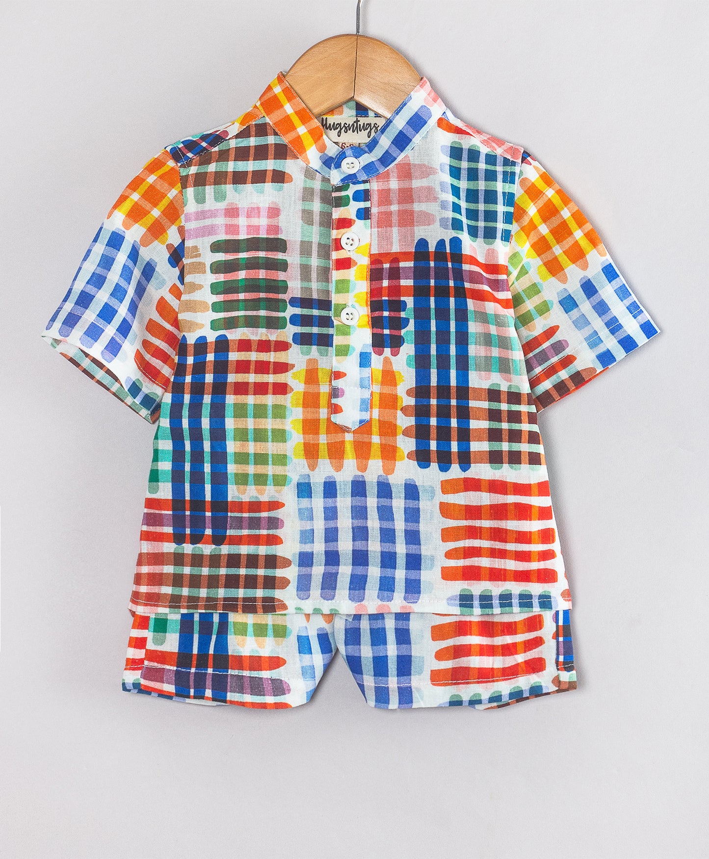 MULTICOLOR CRISCROSS PRINT SHORTS SET