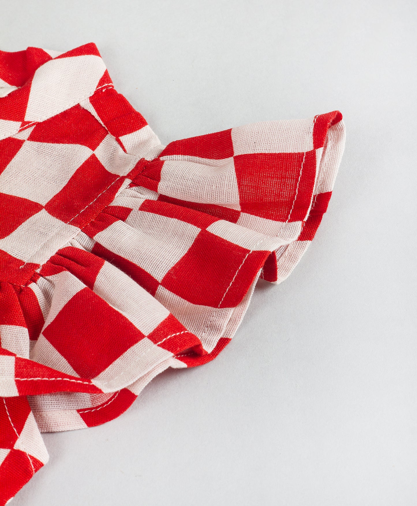 RED CHECKERED TOP WITH FRONT TIE UP