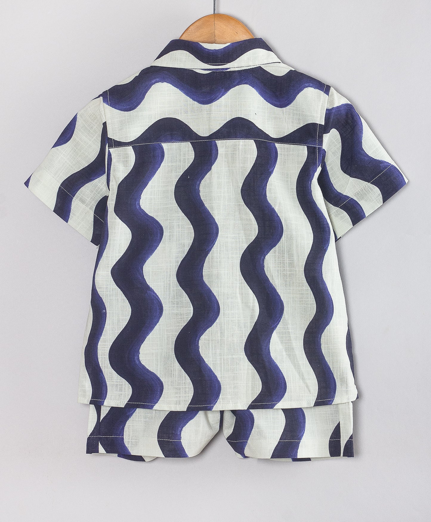 BLUE WAVE PRINT SHORTS SET