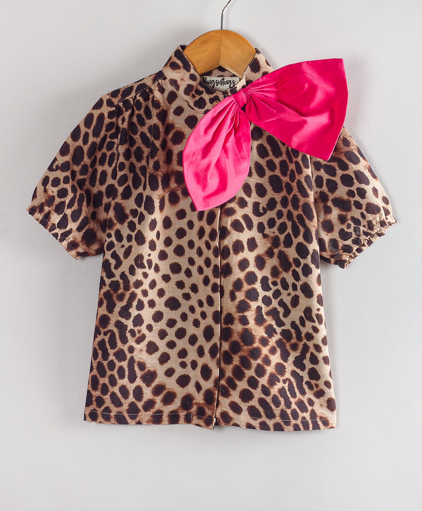 ANIMAL PRINT TOP WITH SOLID NECK TIE UP