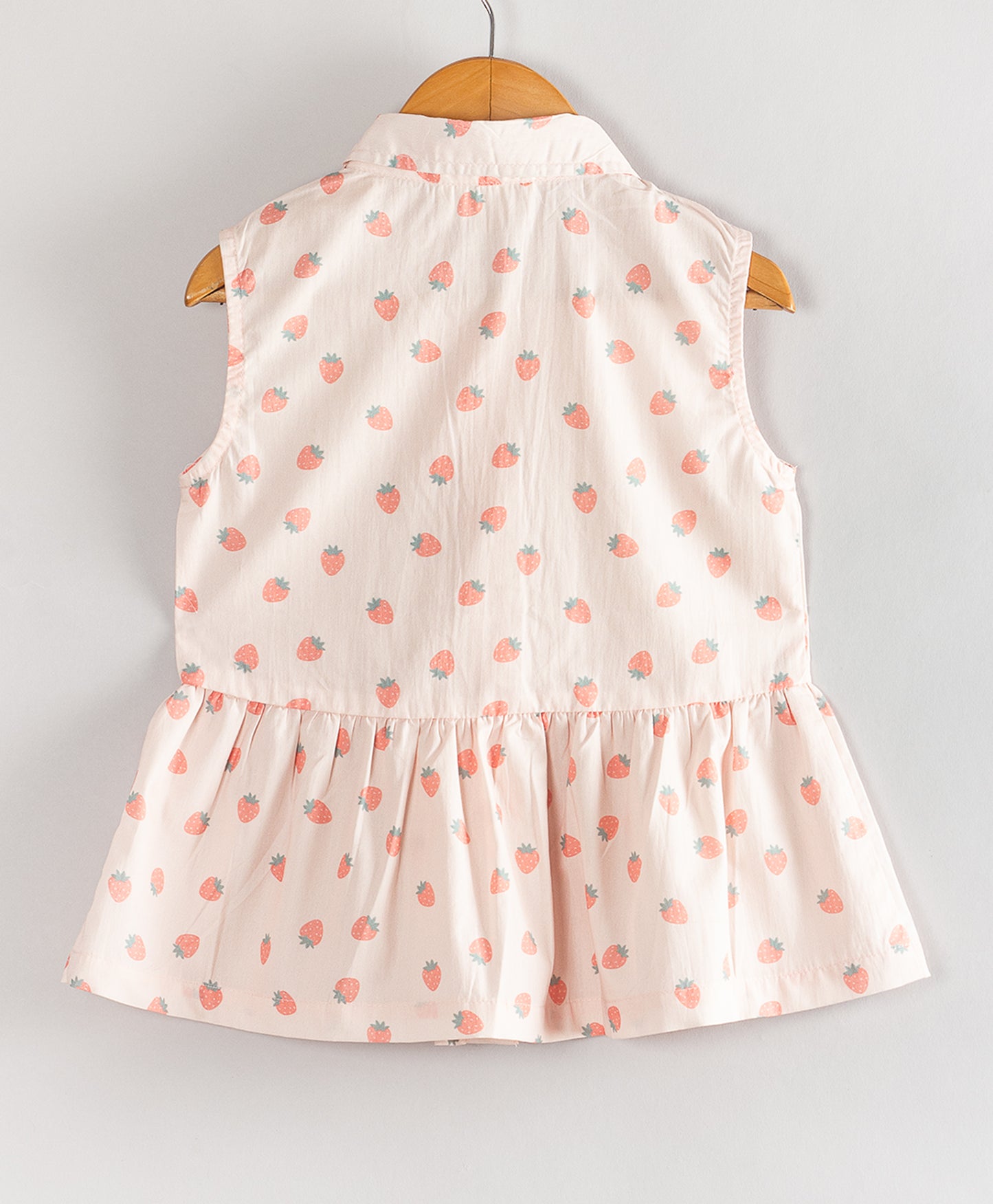 STRAWBERRY PRINT TOP WITH BOWTIE