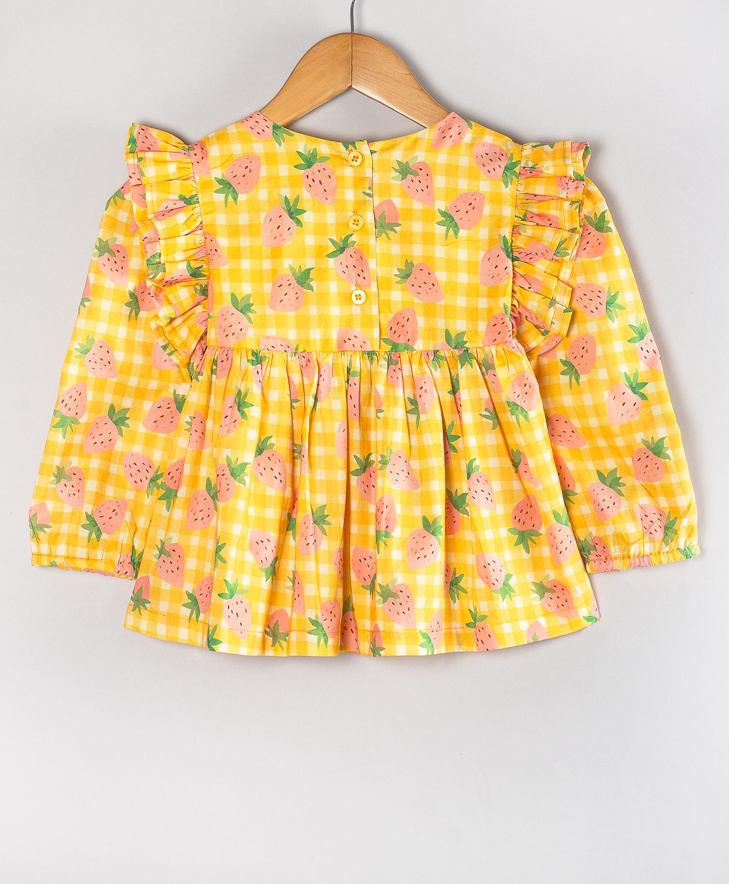 STRAWBERRY ON YELLOW CHECK PRINT TOP