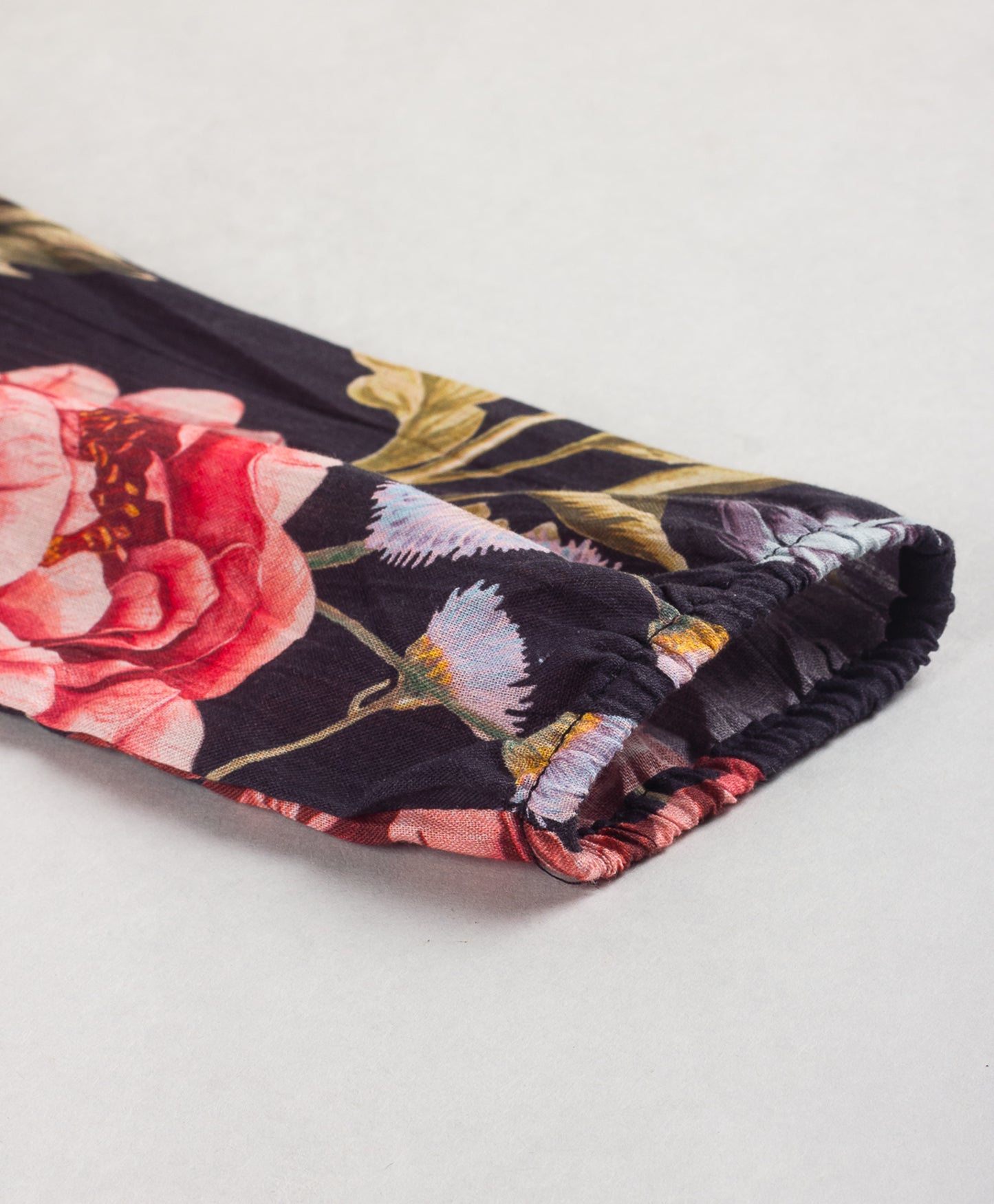 BLACK ROSE PRINT FULL SLEEVES TOP