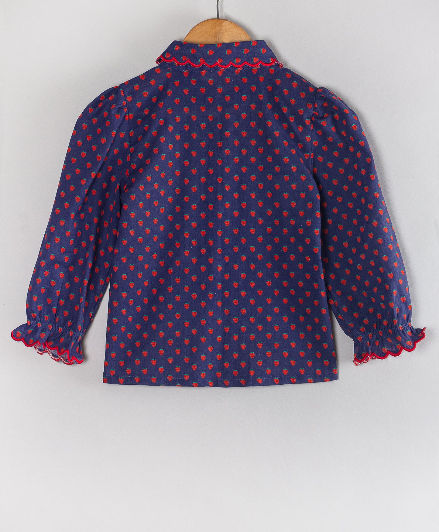 STRAWBERRY PRINT SHIRT WITH SCALLOPED COLLARS AND POCKET FLAPS
