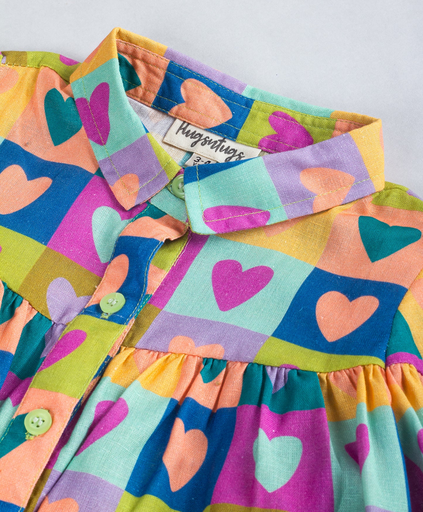 HEART IN A GRID PRINT TOP