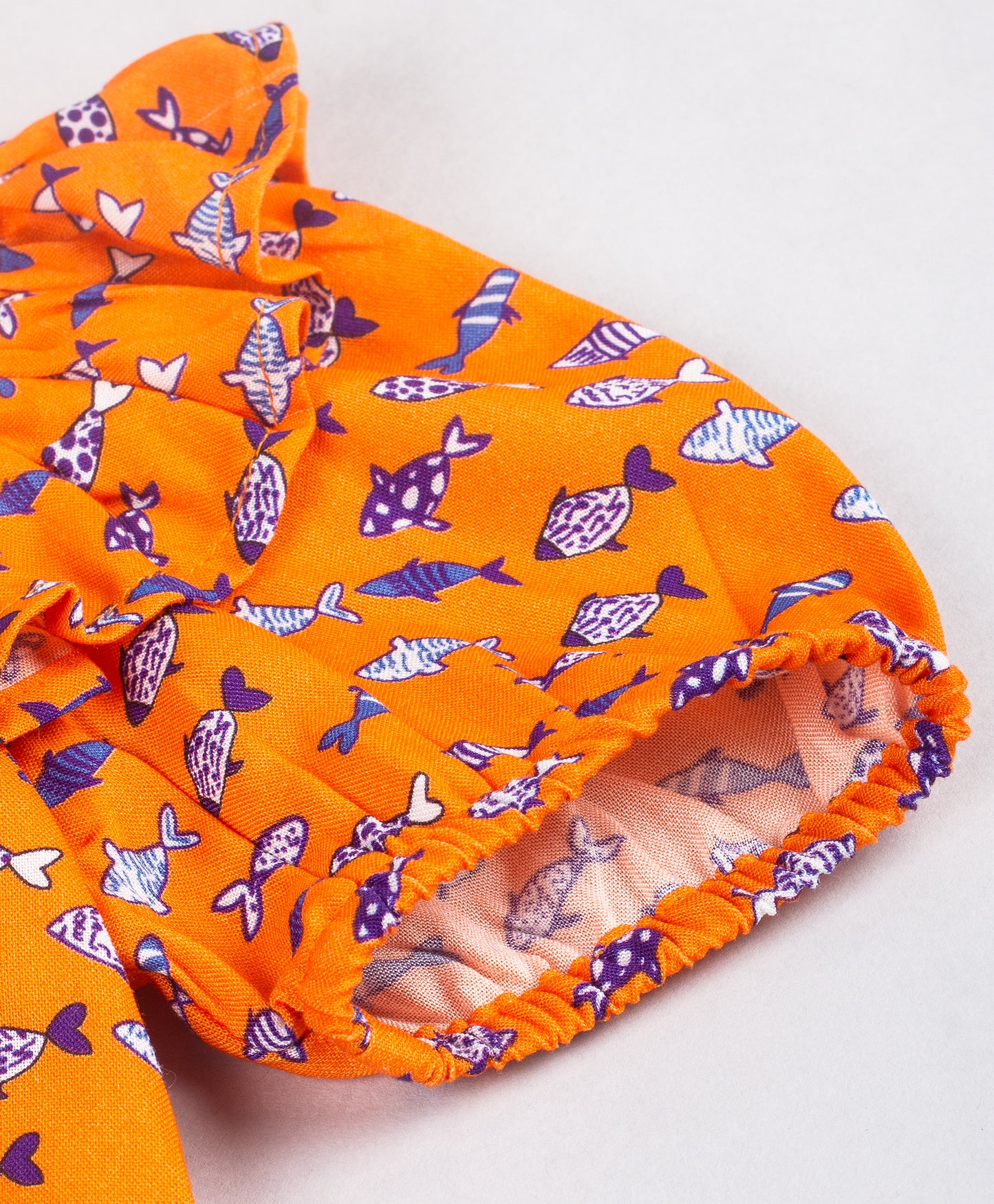 ORANGE FISH PRINT TOP