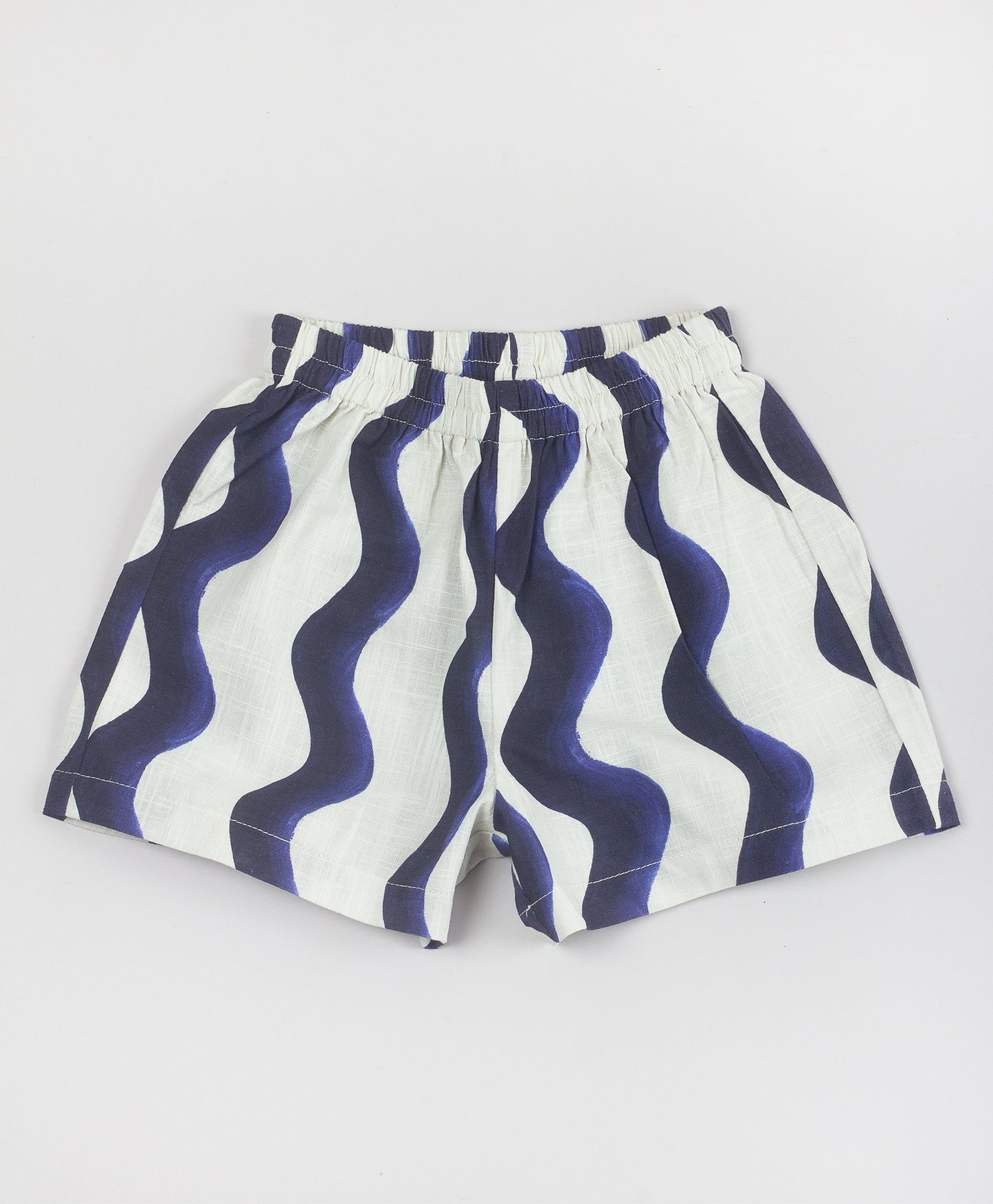 BLUE WAVE PRINT SHORTS SET