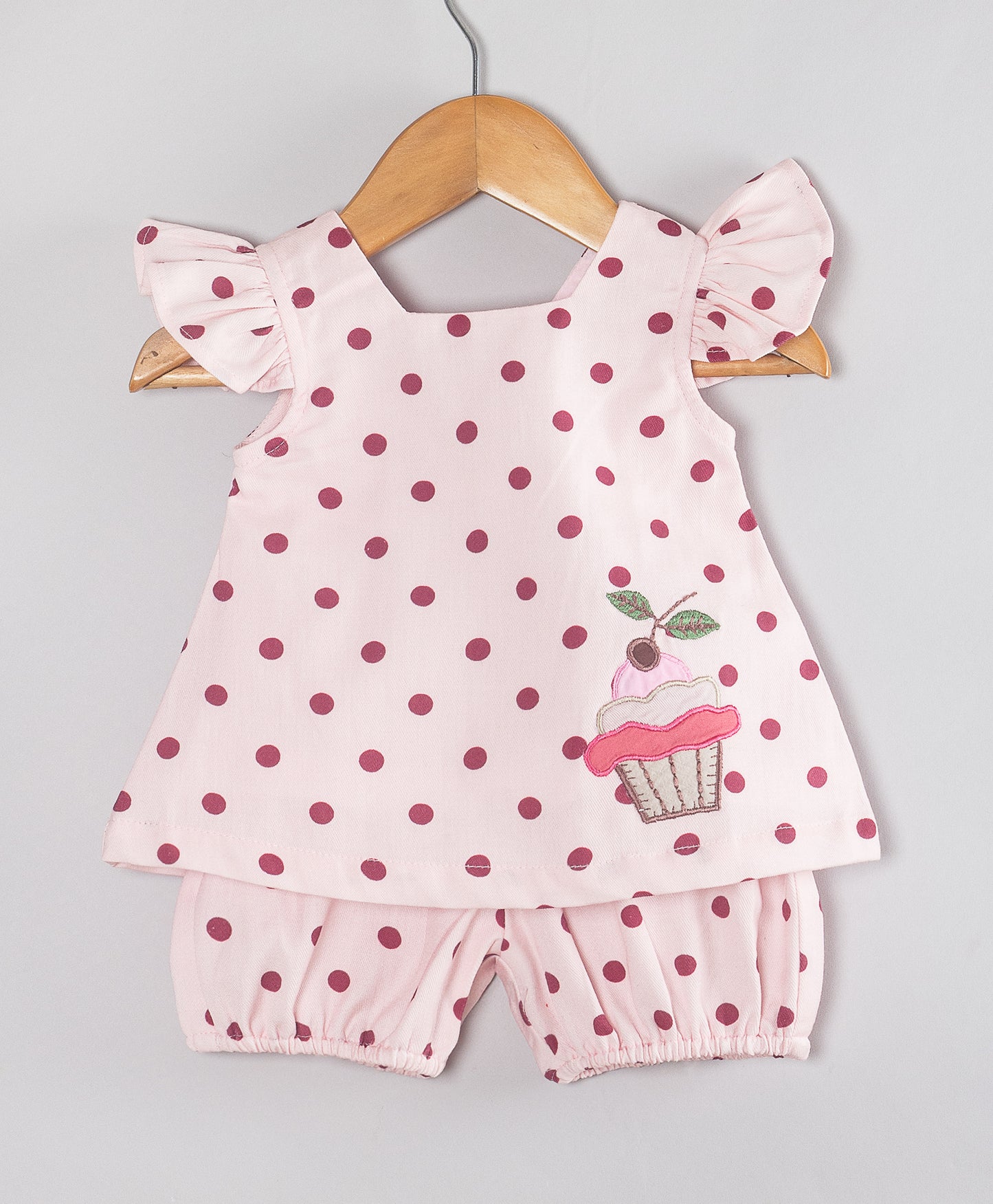 DOT PRINT INFANT SET WITH CUPCAKE PATCHWORK