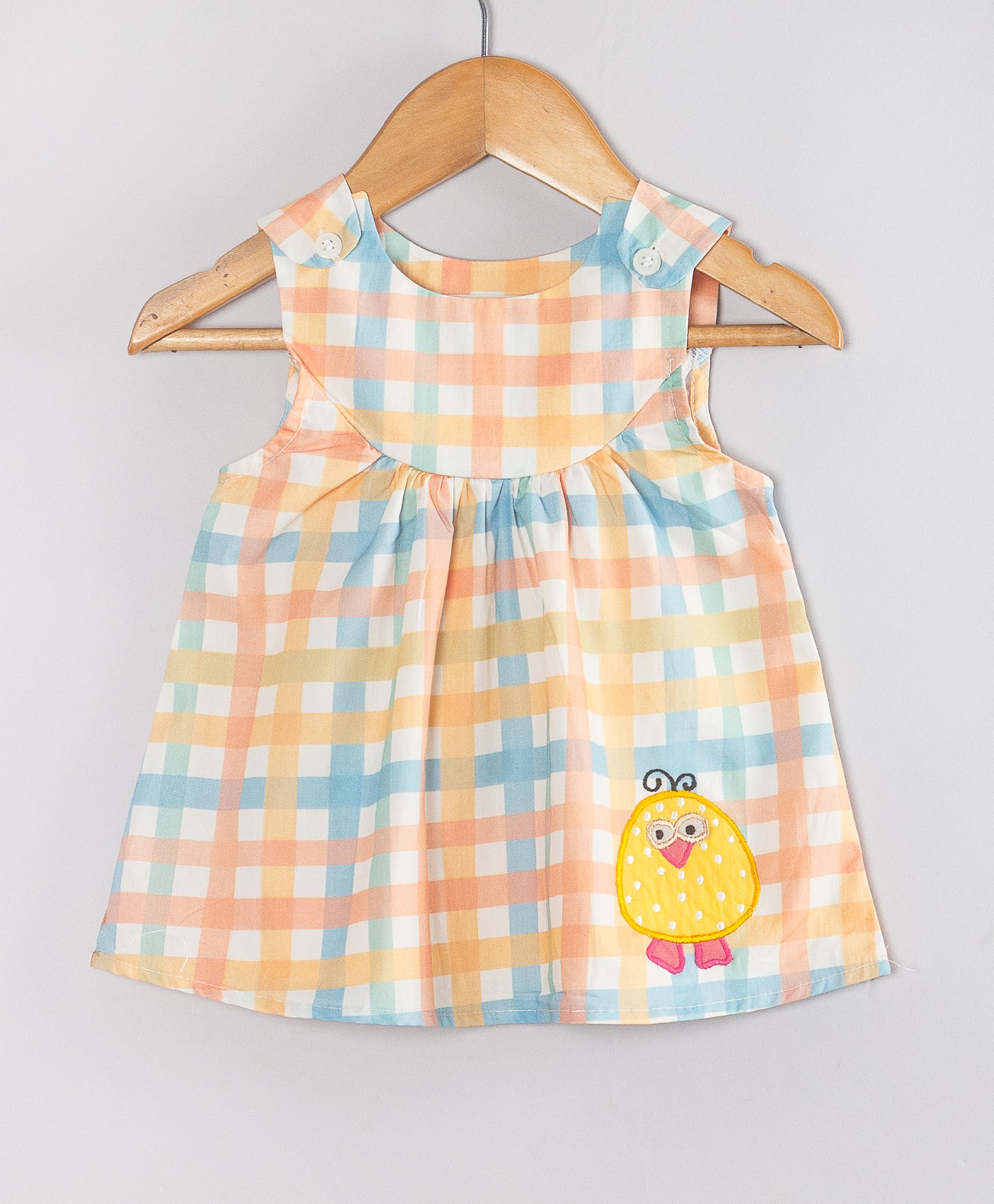 MULTI CHECK PRINT INFANT SHORTS SET WITH CHICKEN EMB. PATCH