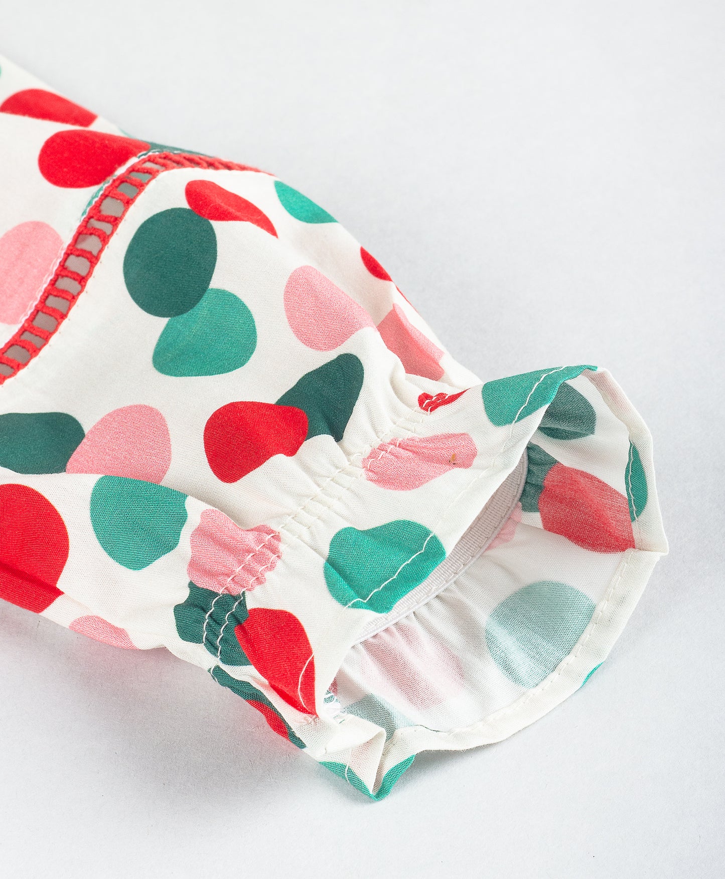 CHRISTMAS DOT PRINT TOP