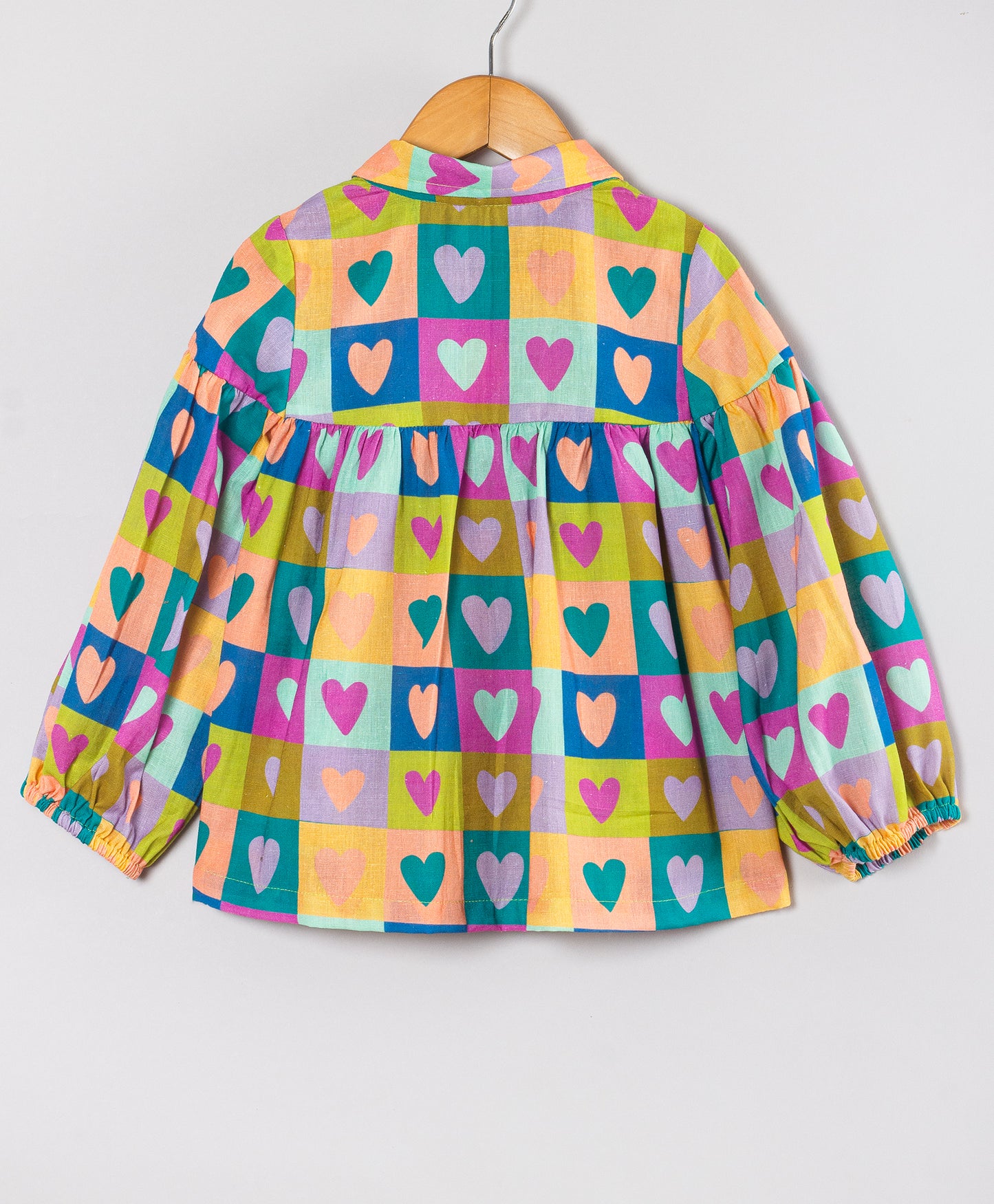 HEART IN A GRID PRINT TOP