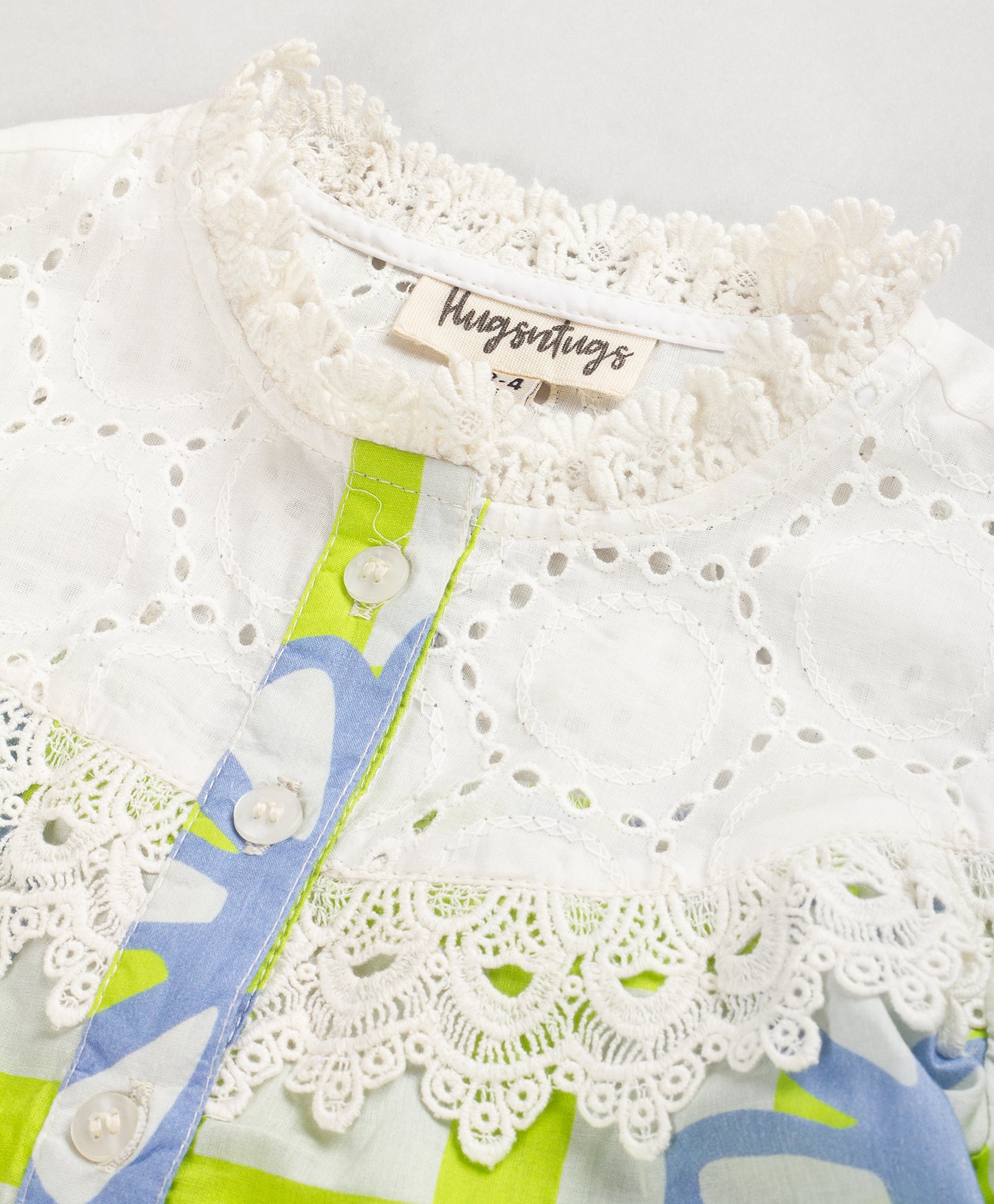 FLOWER IN GRID PRINT TOP