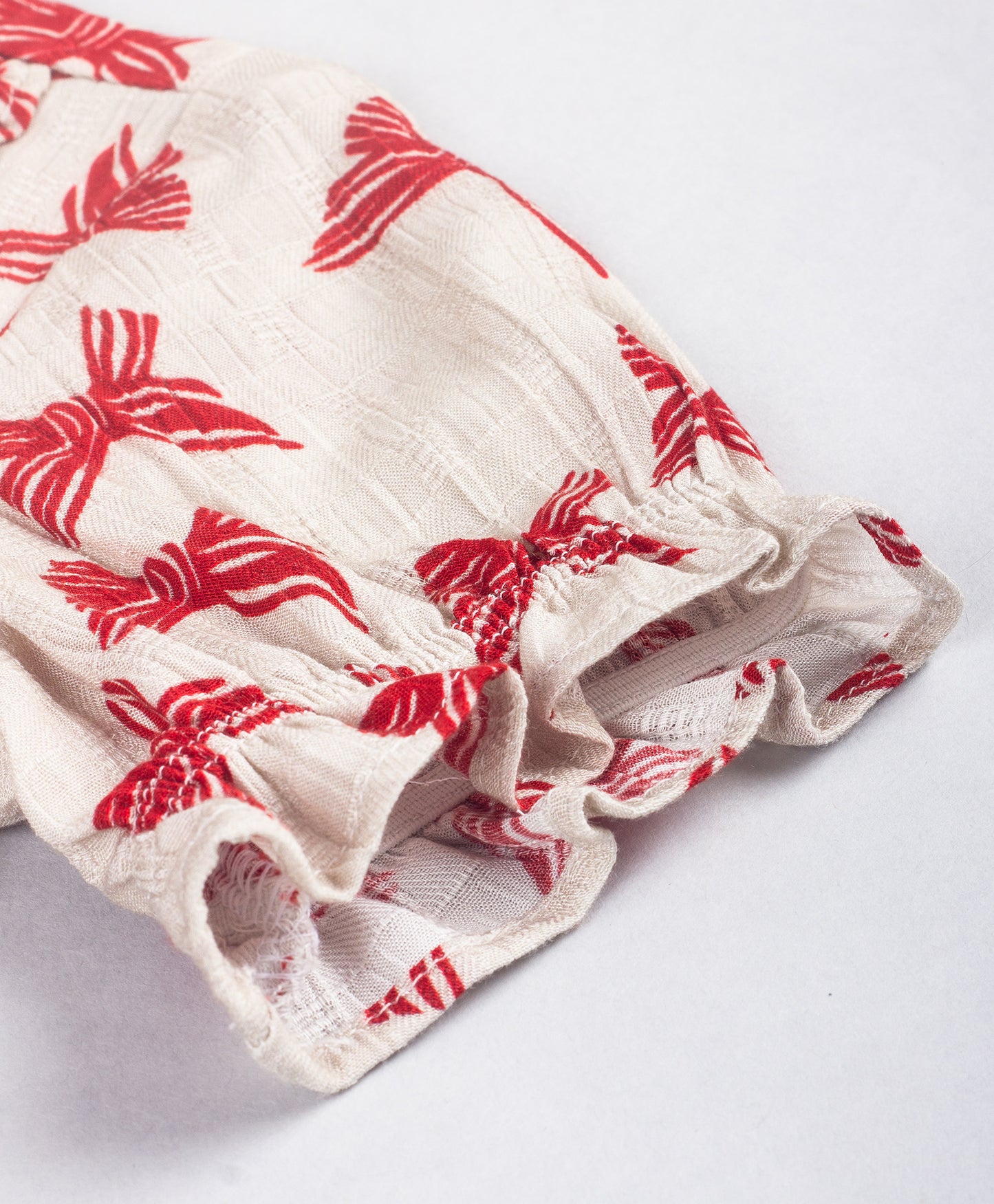 BOW PRINT SHORT SLEEVES TOP