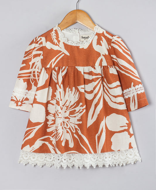 RUST MONOCOLOR TUNIC TOP WITH LACE DETAILING