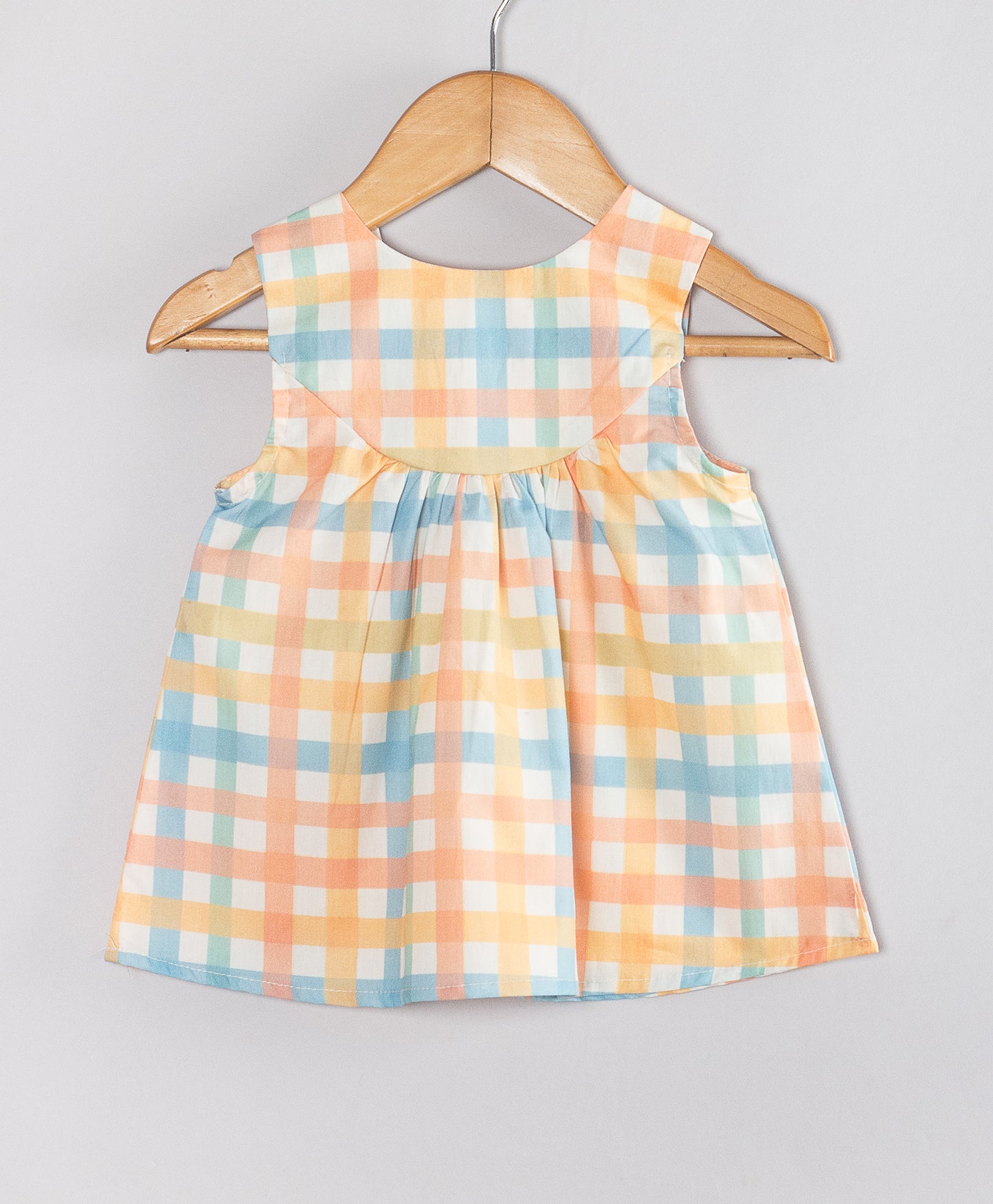 MULTI CHECK PRINT INFANT SHORTS SET WITH CHICKEN EMB. PATCH