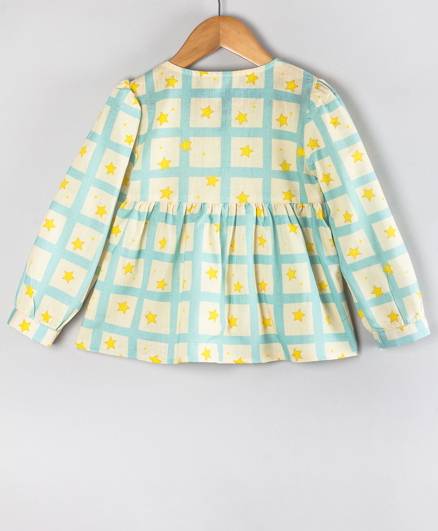 STAR IN A GRID PRINT TOP WITH SOLID FLAP COLLARS