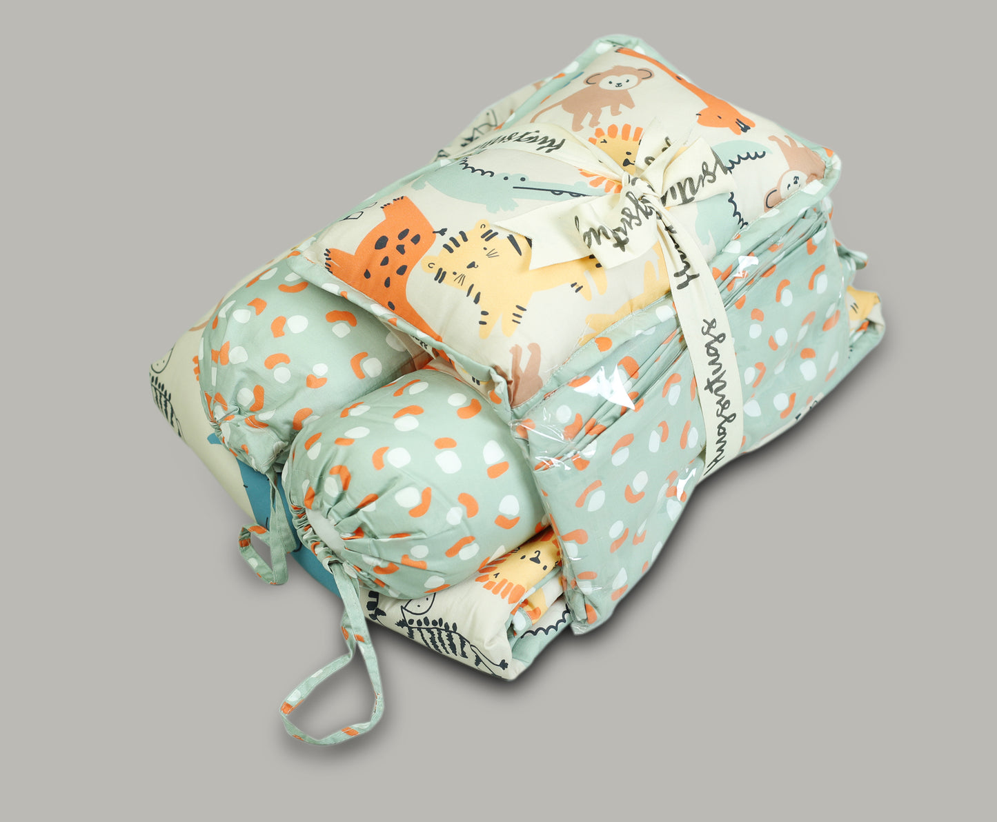 WILD ANIMALS PRINT COT SET