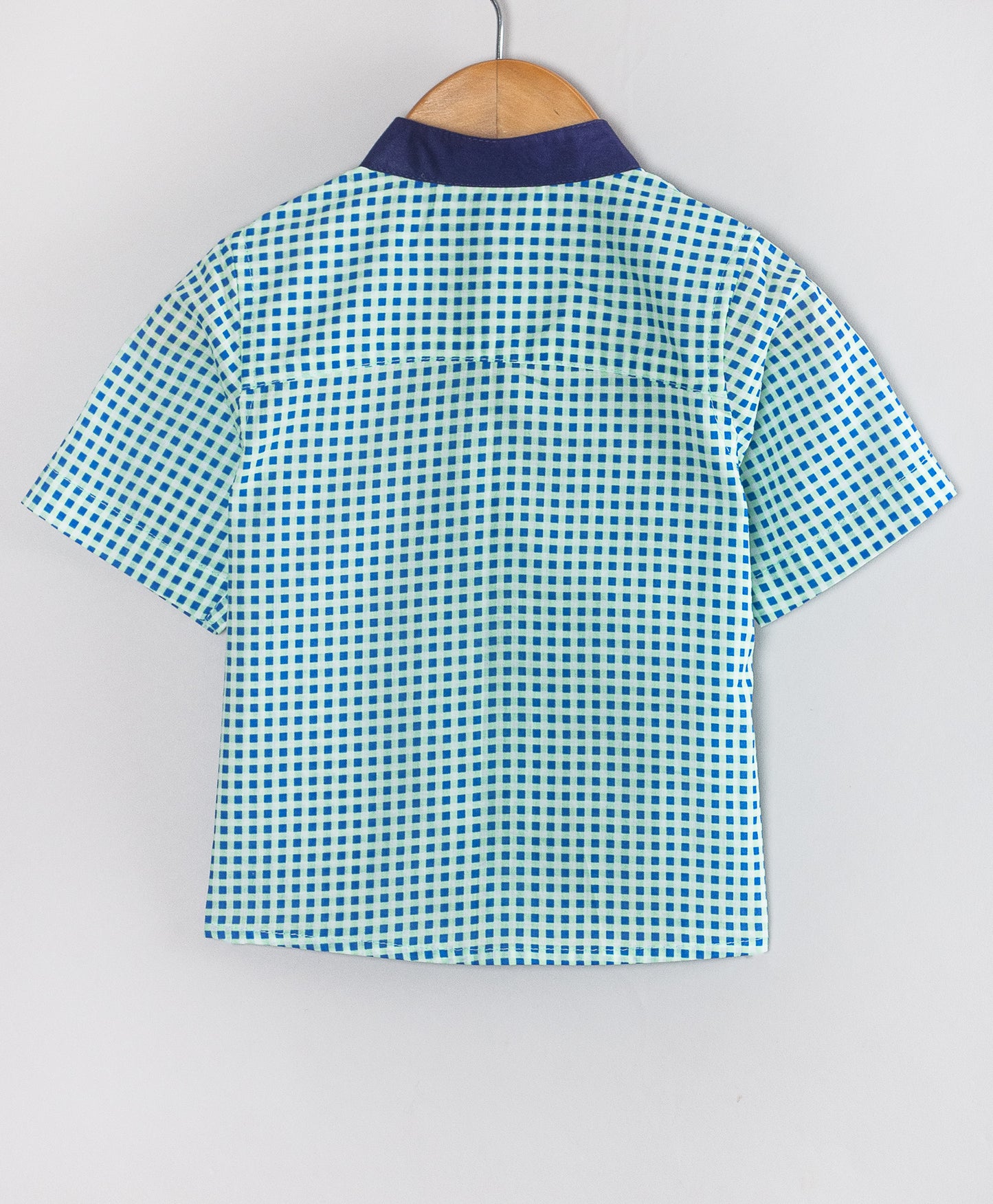 BLUE GHINGHAM CHECK PRINT WITH SOLID NAVY POCKET