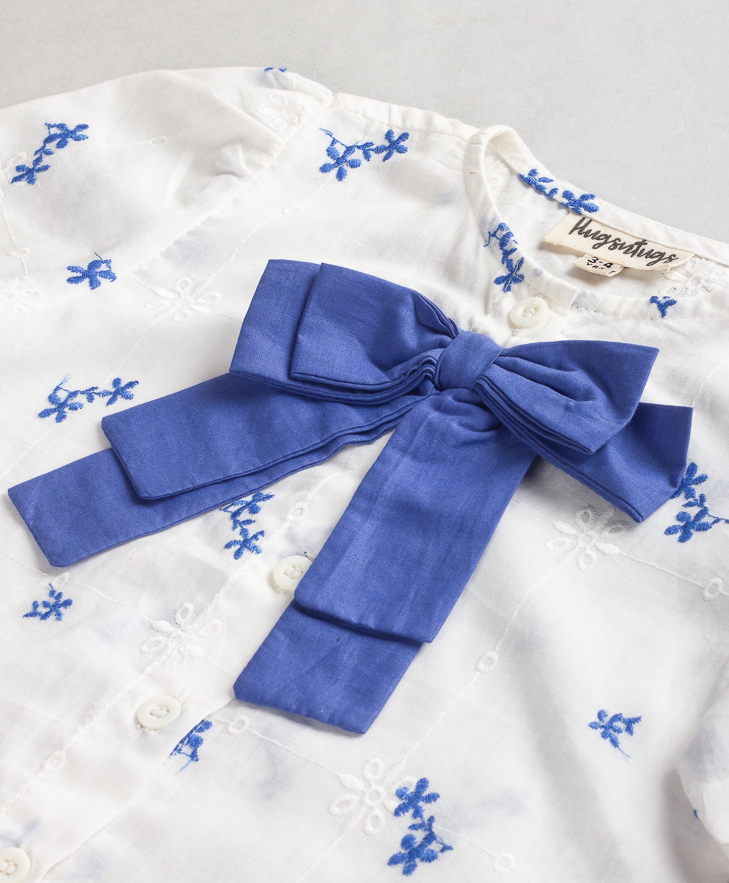 Floral Embroidered Bow Applique Detailed Shirt Style Top - White