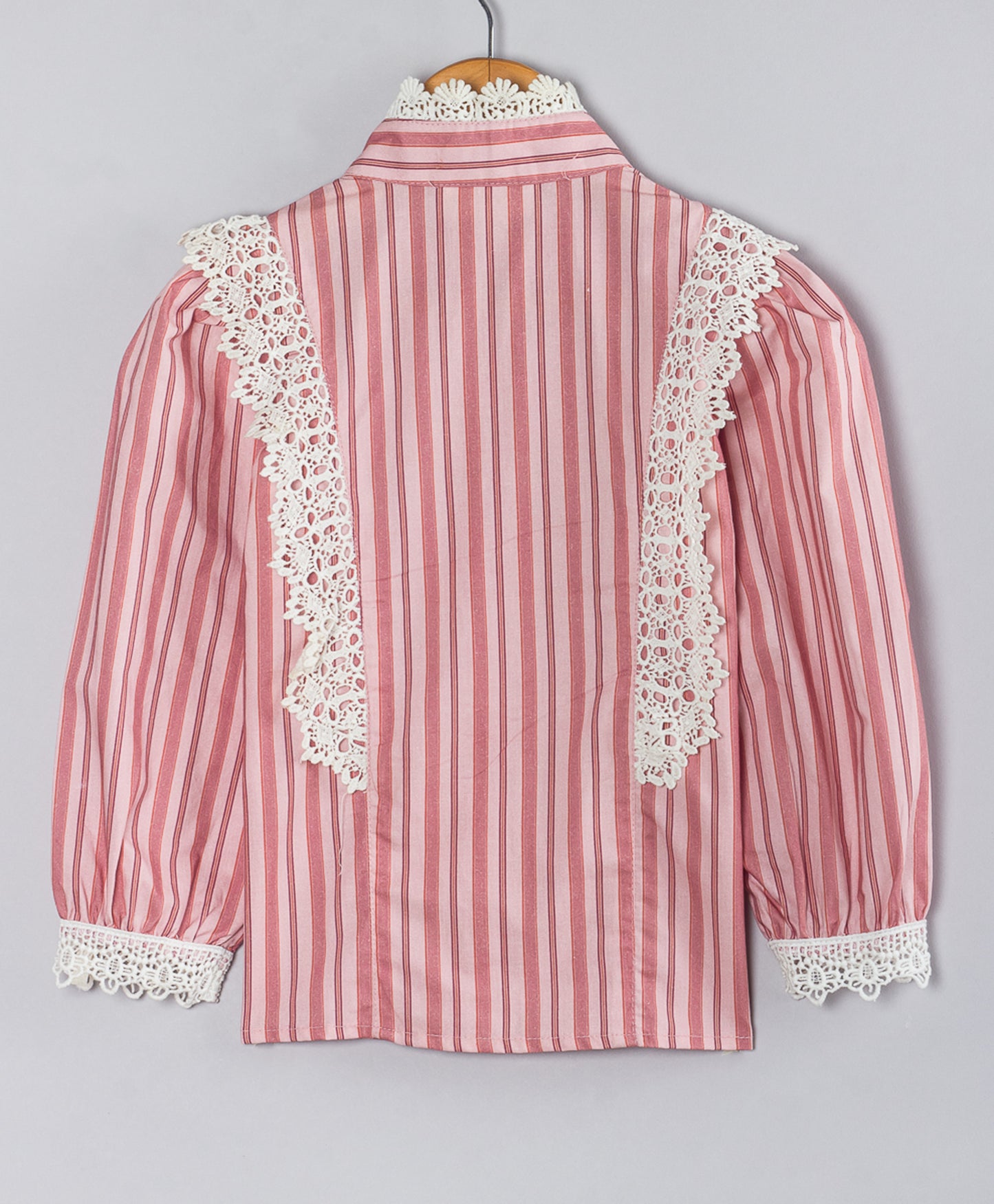 STRIPE PRINT SHIRT WITH CONTRAST LACE TRIM DETAILS