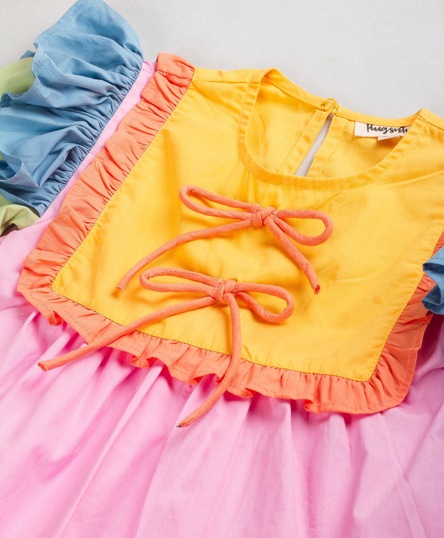 SOLID COLOR BLOCK MULTI TOP