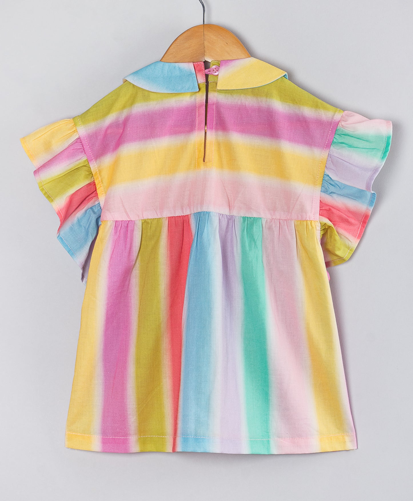 MULTI STRIPE PRINT TOP WITH COLLARS