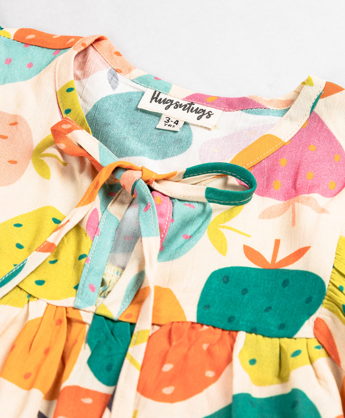 STRAWBERRY PRINT FRONT TIE UP TOP