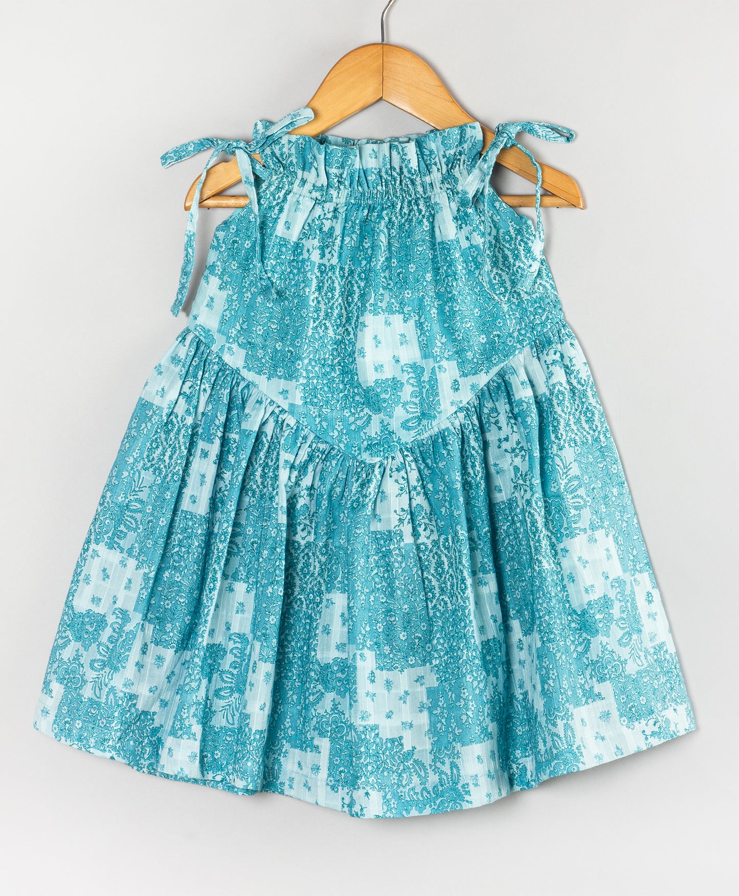 TILE PRINT DRESS WITH SHOULDER TIE UPS