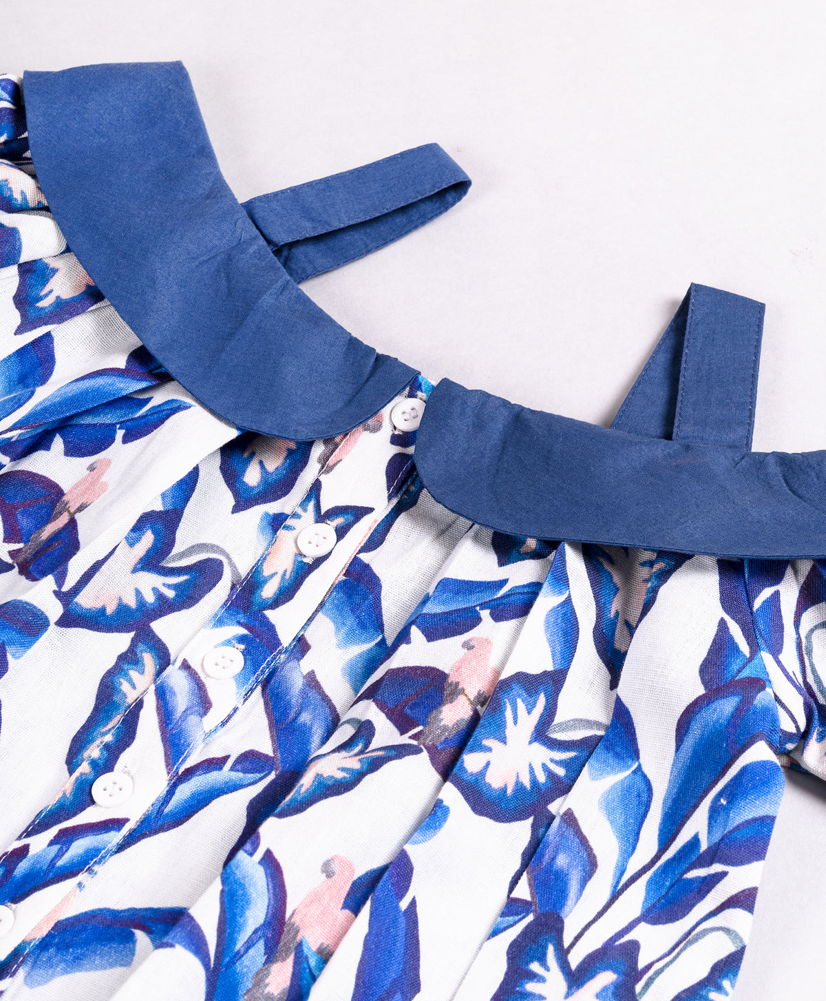 LEAF PRINT TOP WITH SHOULDER STRAPS