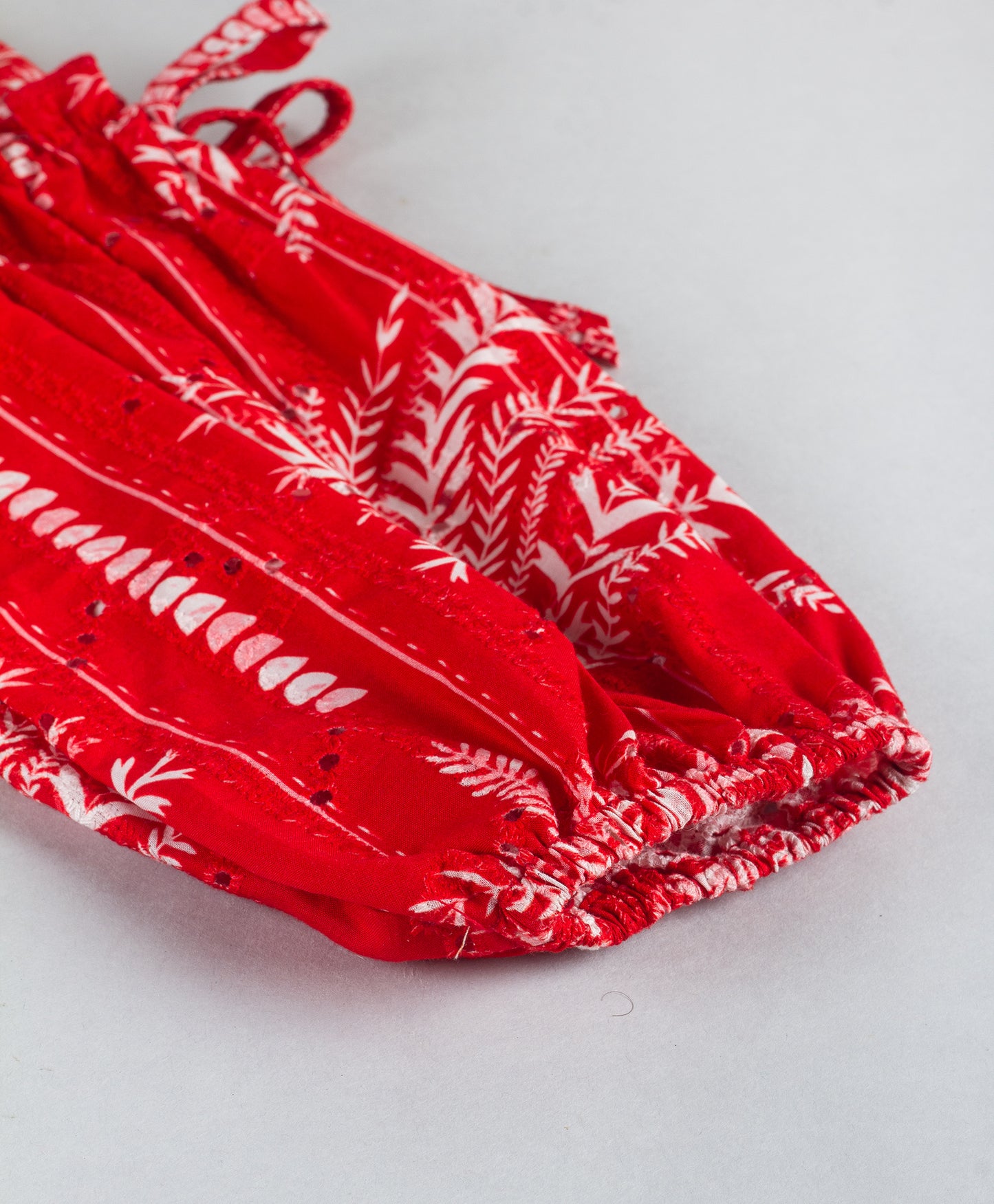 RED PALM TREE PRINT TOP