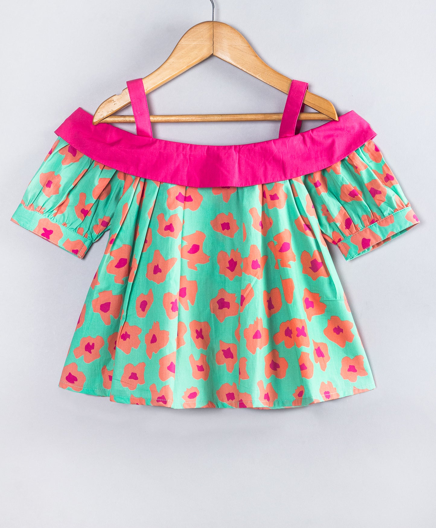 FLORAL PRINT TOP WITH DROP SHOULDERS AND STRAPS