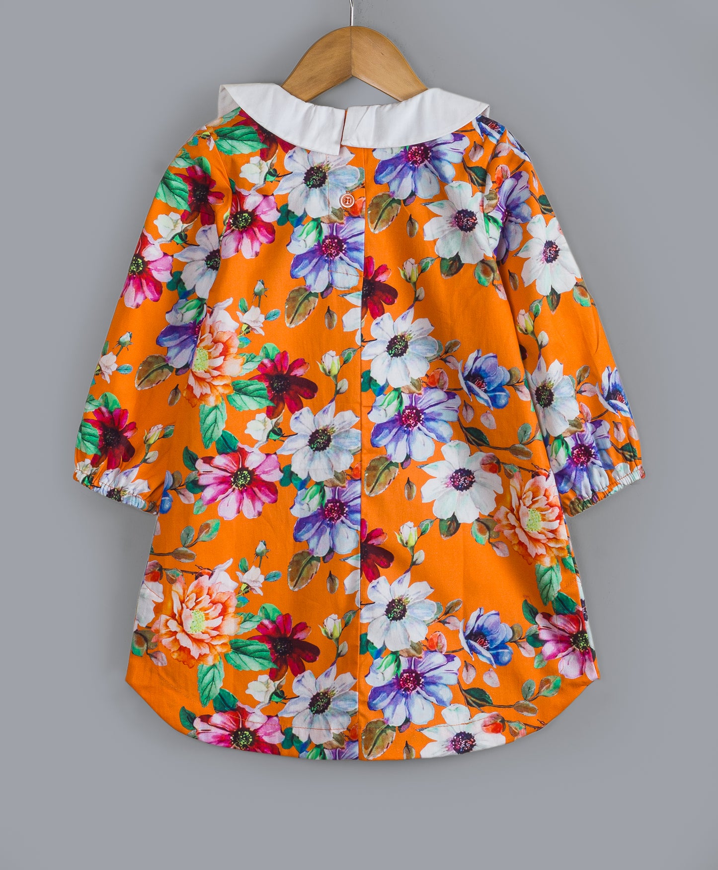 vintage floral dress with contrast collars