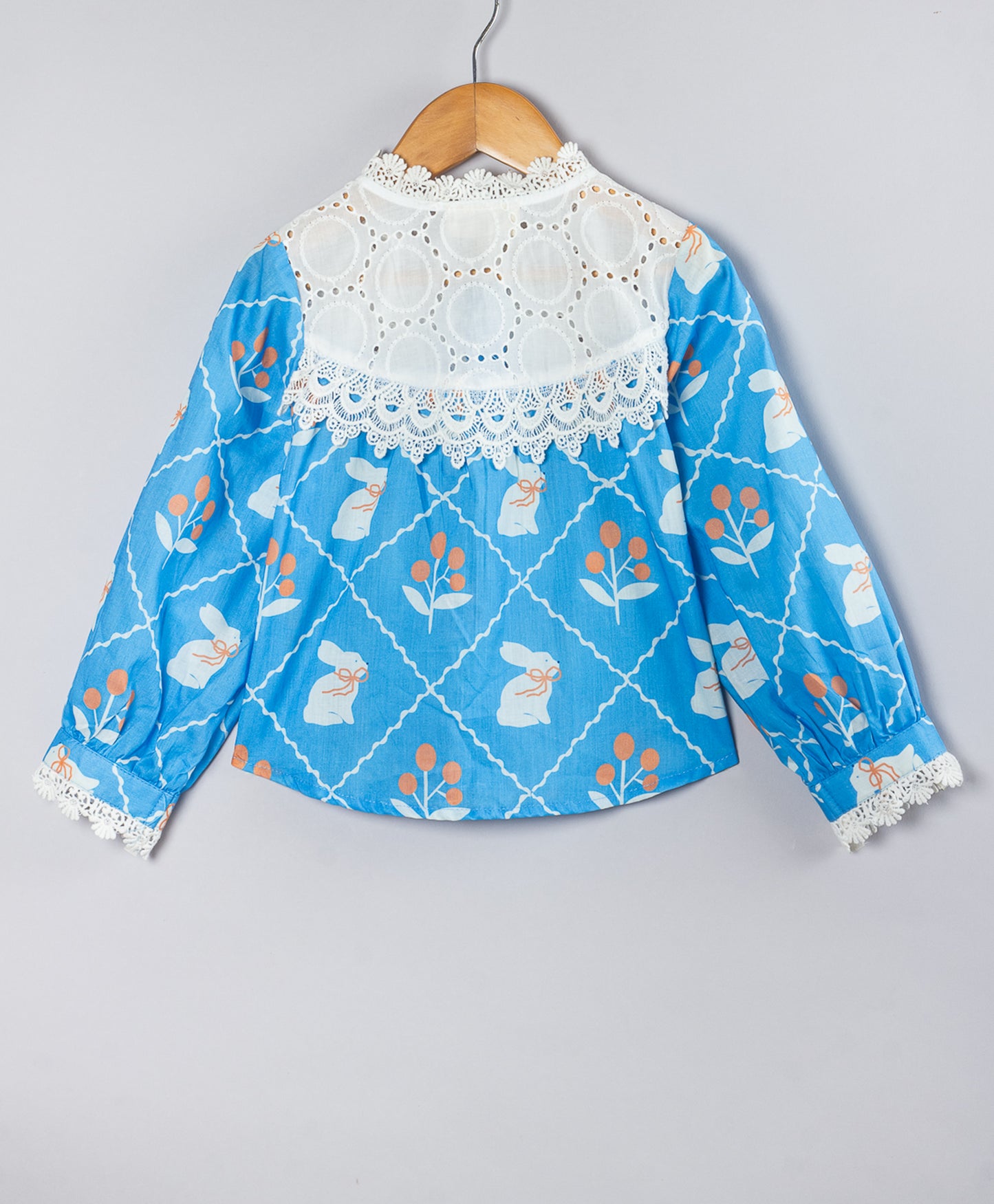 RABBIT IN A GRID PRINT TOP