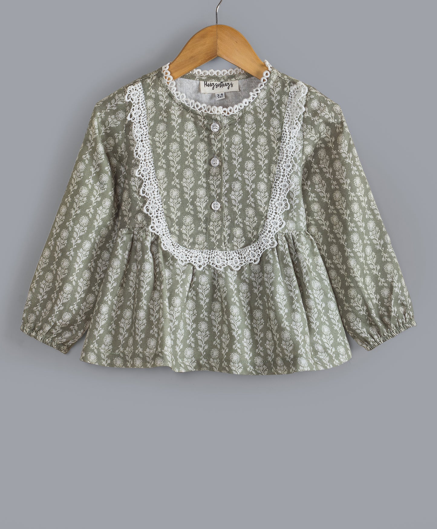 Green motif flower print top with contrast lace