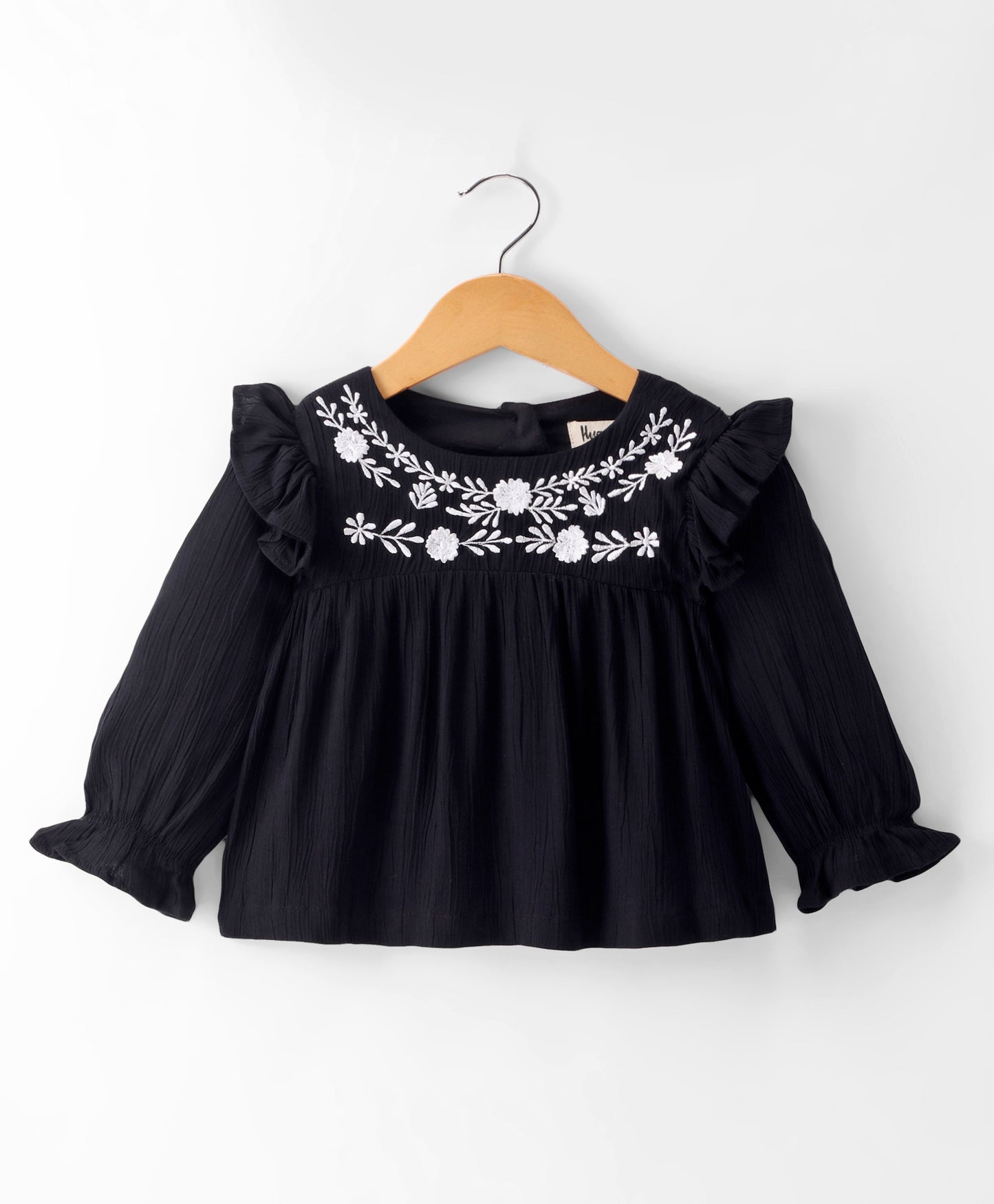 BLACK SOLID CREPE TOP WITH EMBROIDERY