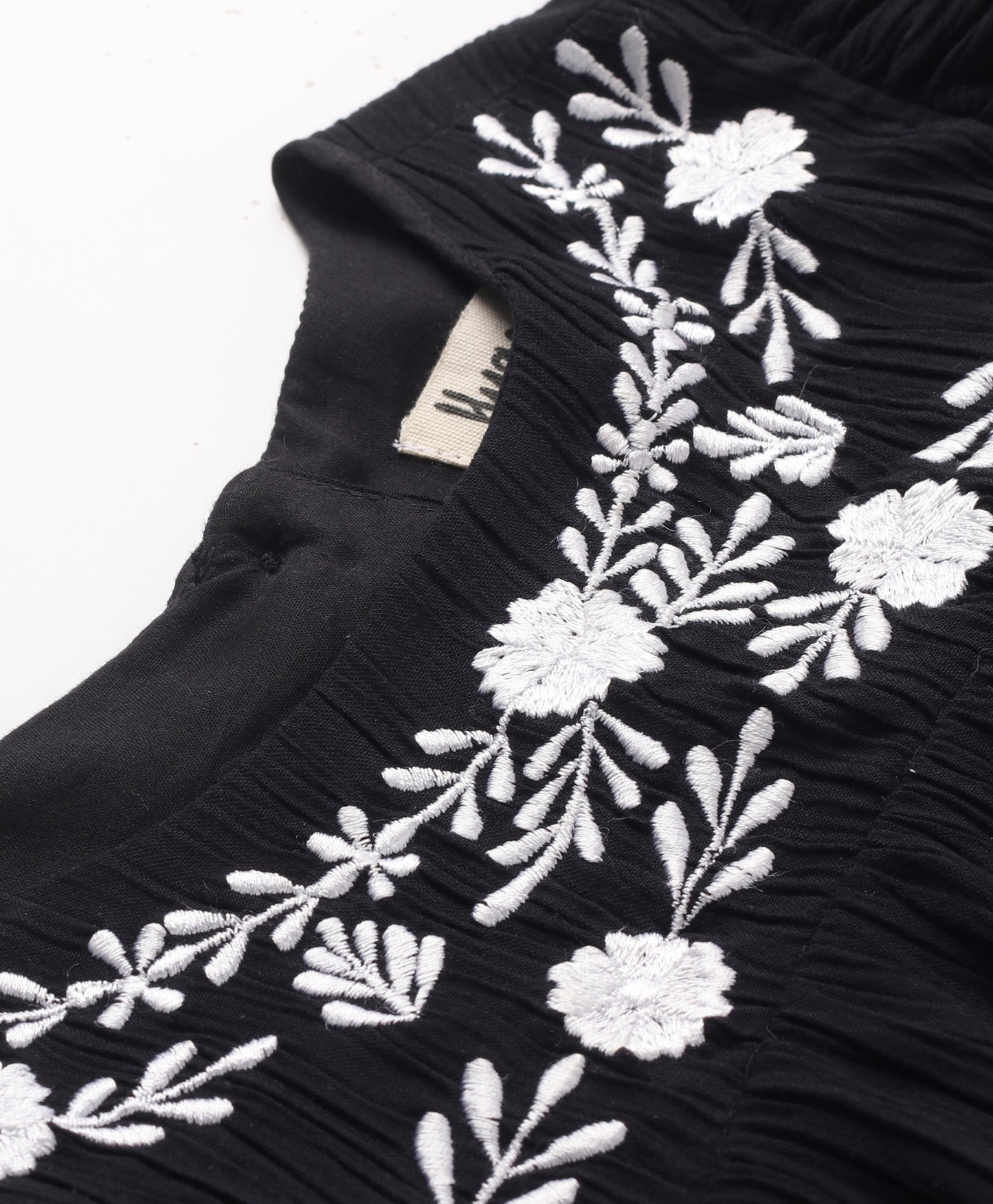 BLACK SOLID CREPE TOP WITH EMBROIDERY