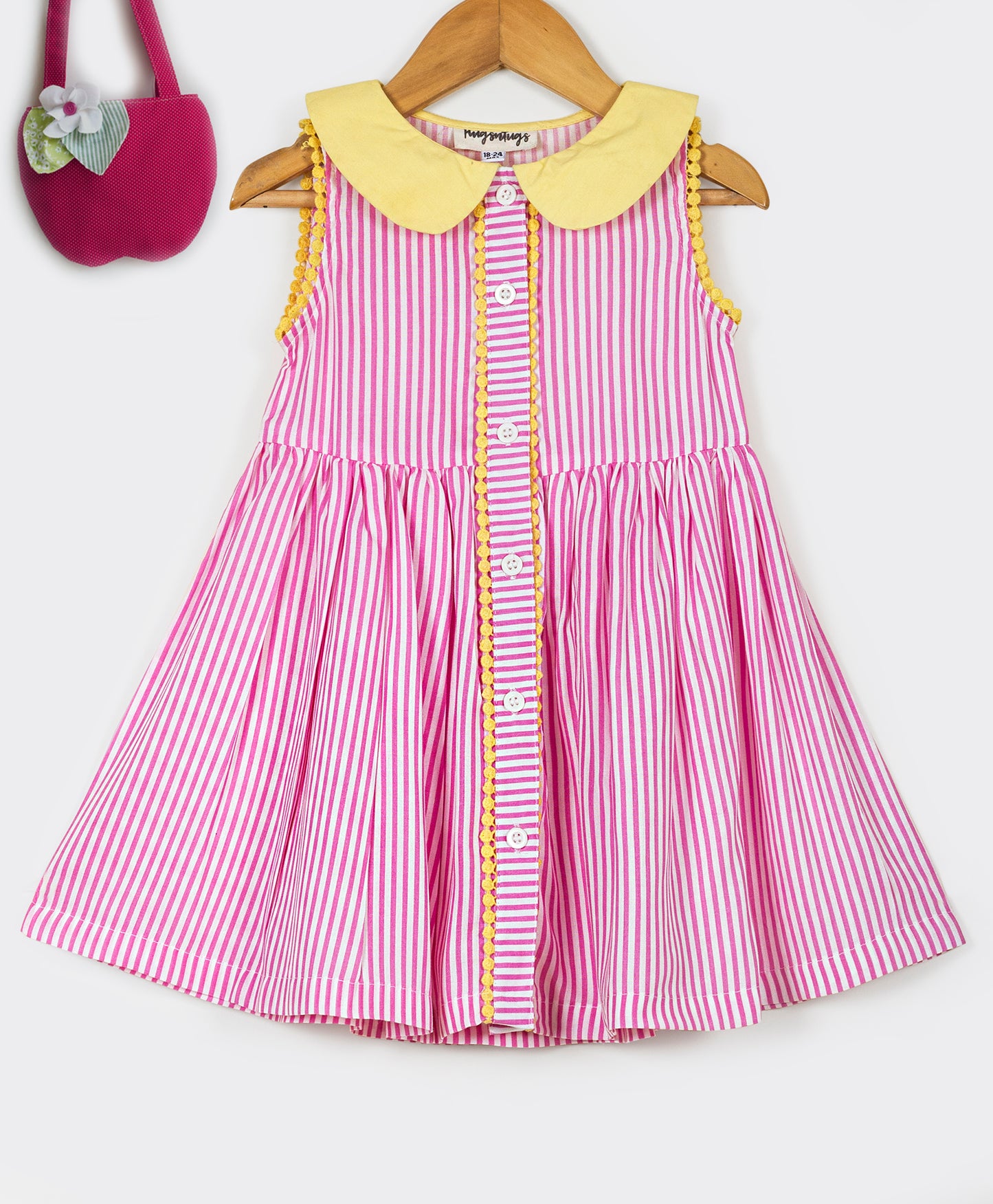 Stripe print dress with contrast collars