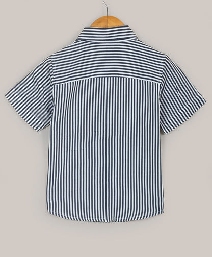 Stripe print shirt with contrast pocket and embroidery