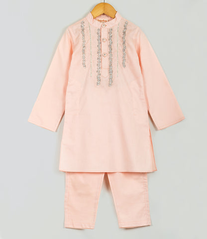 pink kurta set with zari embroidery