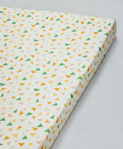 multi triangle print cot sheet