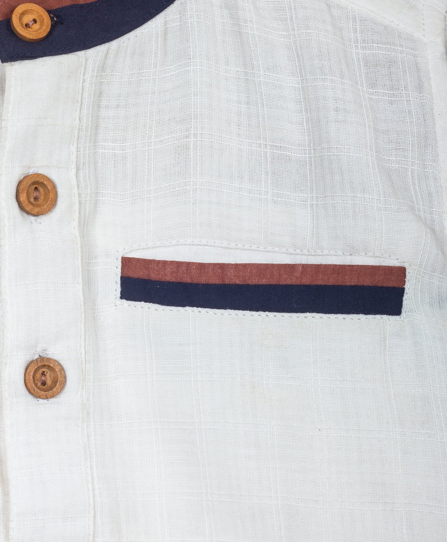 White slub cotton shirt with contrast collars and pocket detailing