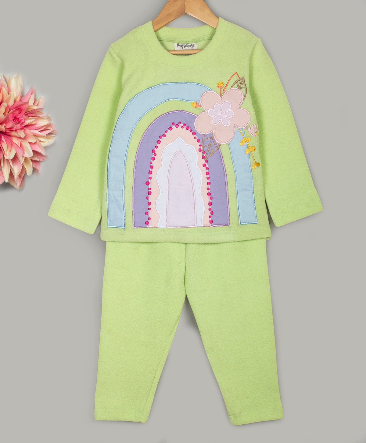 Rainbow patchwork fleece setting