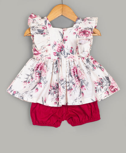 Floral print infant set with dark pink shorts