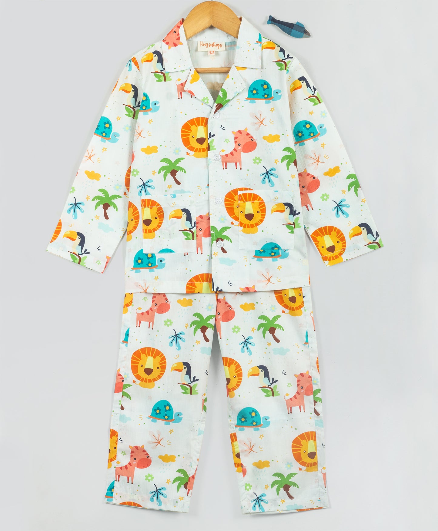 lion and toucan print  nightsuit