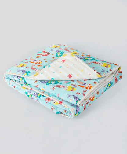 aqua mermaid  print AC quilt with pink striped star lining print
