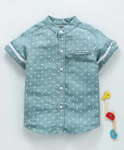 green dot print short sleeves shirt