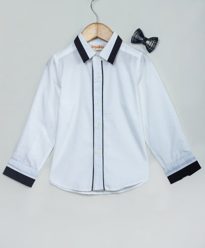 WHITE SHIRT WITH CONTRAST COLLARS